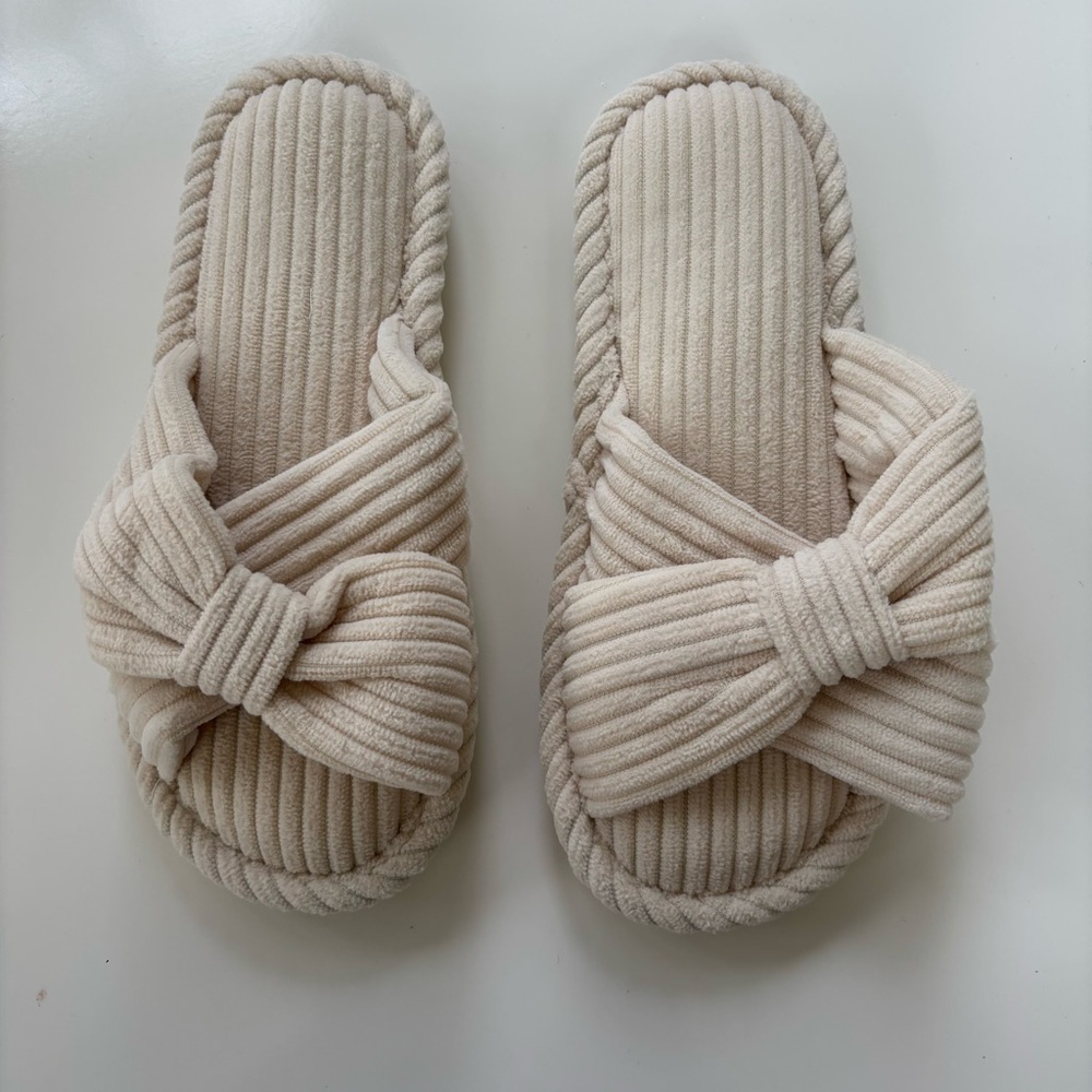 Chantomoo Women's House Slippers White Cream Open Toe Corduroy Bow Sz 35/36 US5